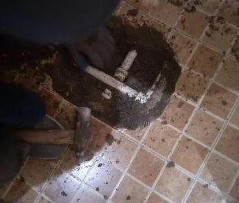 夏县卫生间漏水维修公司为您分享下卫生间渗水如何处理及注意事项